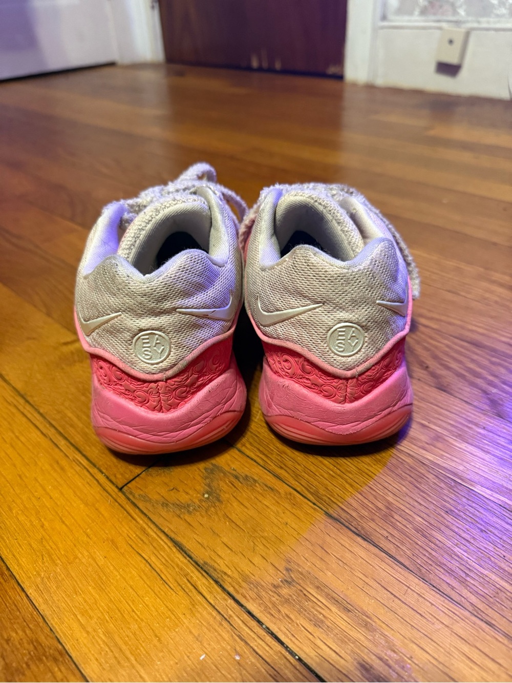 Kd aunt pearls sneakers